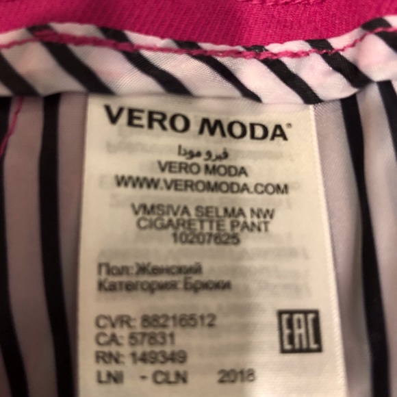 Fuchsia pink cigarette pants 💖 - Picture 5 of 7